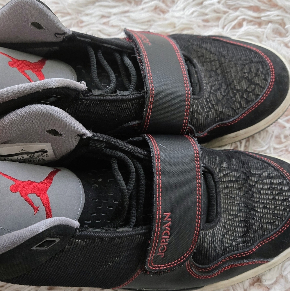 🦍Men's Jordans Size 8.5 - Picture 2 of 8